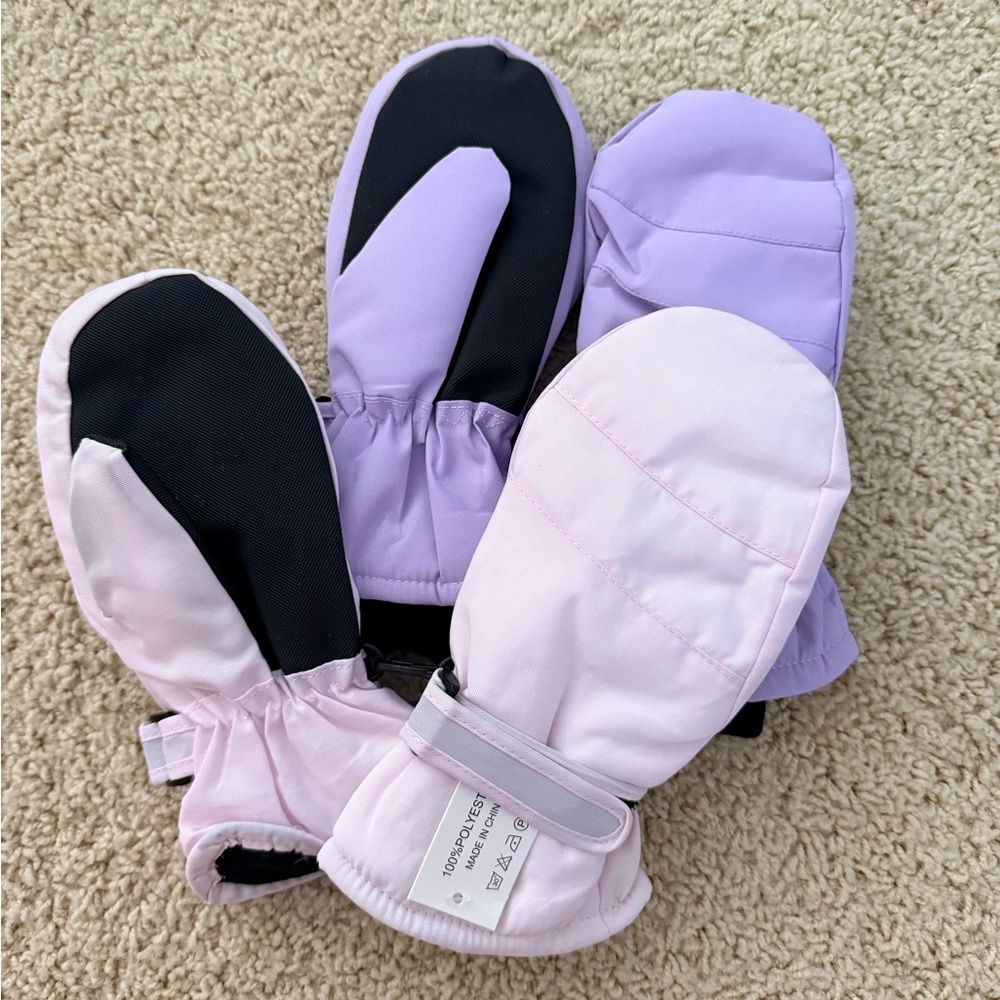Chic Lilac and Pink Kids' Mittens